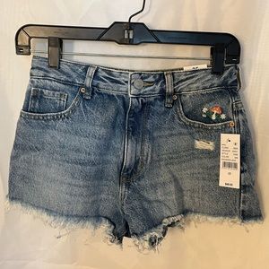 Mushroom Embroidery High Waist Shorts